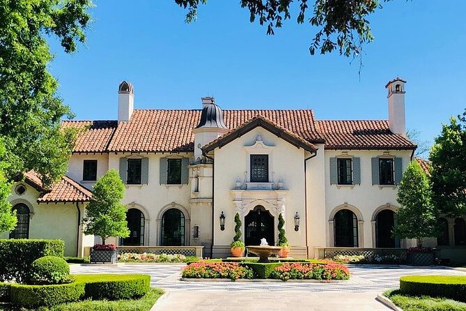 Dallas Highlights & Southfork Ranch Combo Tour - Stroll Through the Charming West End