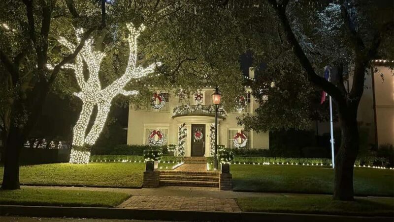 Dallas: Holiday Lights Tour Highland Park - Who Should Consider This Tour?