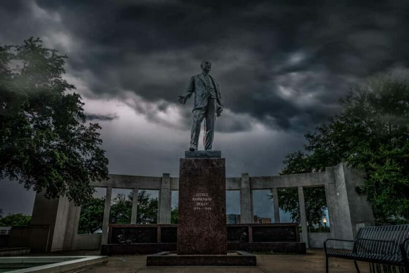 Dallas Spirits & Spirits Haunted Pub Crawl - Key Points