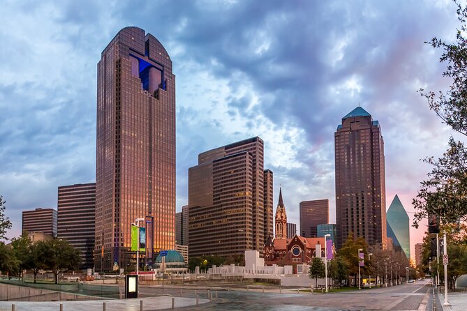 Dallas Whispers of Romance: A Couple's Stroll - Picturesque Architectural Highlights