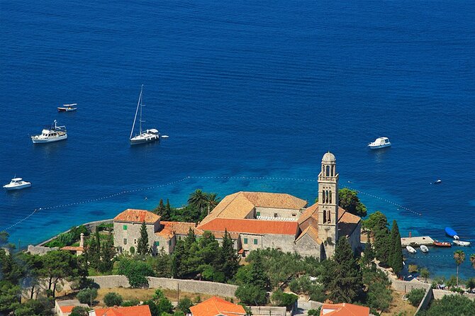 Dalmatian Route - Panoramic Flight Over Brač, Hvar, Šolta & Split From Brač - Booking and Reservations