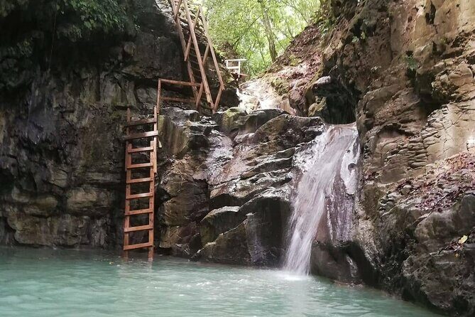 Damajagua Waterfalls Adventure Tour With Lunch Included - An Overview of the Damajagua Waterfalls Tour