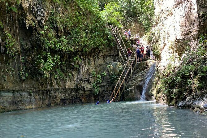 Damajagua Waterfalls Adventure Tour With Lunch Included - Transportation and Group Size