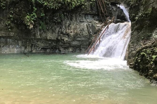 Damajagua Waterfalls Adventure Tour With Lunch Included - Enjoying the Lunch