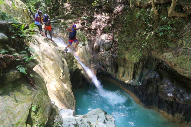 Damajagua: Waterfalls With Lunch Buffet - Key Points