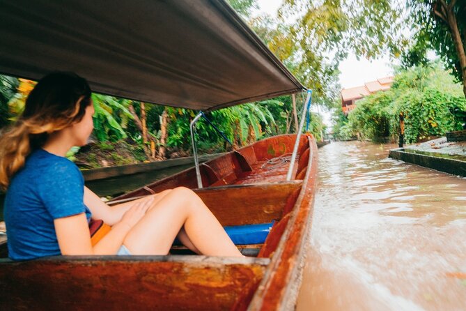 Damnoen Saduak Floating Market and Maeklong Railway Market Tour - Glimpsing the 18th-Century Battle Site