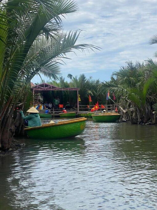 Danang: Bay Mau Coconut Forest Private Tour With Basket Boat - Local Cuisine and Dining
