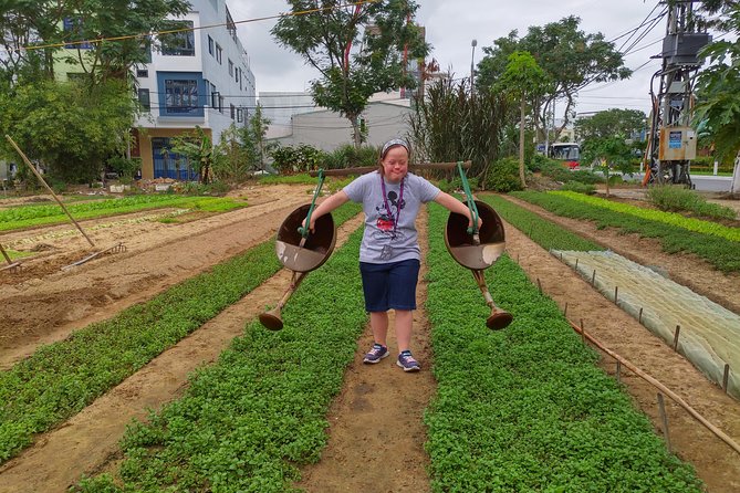 Danang Bike Tour: Veggie Garden, Marble Hills, K20 Tunnel, Foodie - Exploring the Veggie Garden