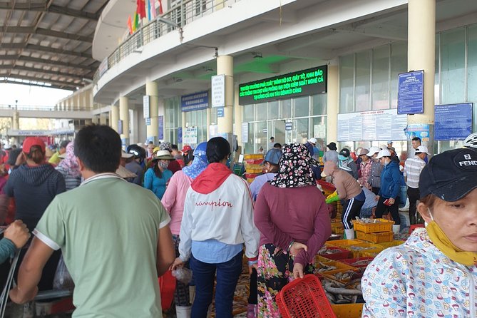 Danang Walking Food Tour - Engaging With Street Chefs