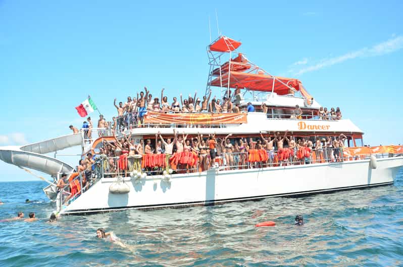 Dancer Isla Mujeres - Onboard Experience
