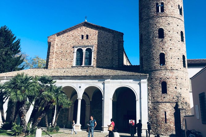 Dantes Ravenna: A Self-Guided Audio Tour - Tour Timing and Availability