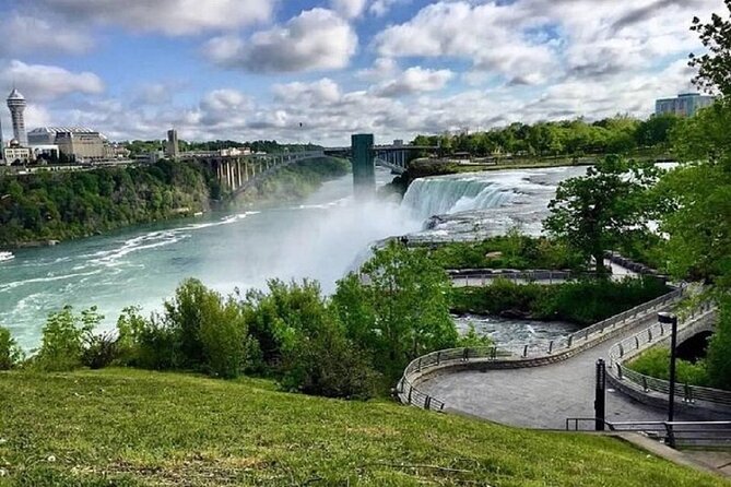 Daredevil Tour of Niagara Falls USA - Inclusions and Exclusions
