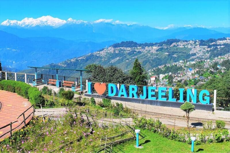 Darjeeling: Full-Day Guided Sightseeing Tour by Car - Itinerary