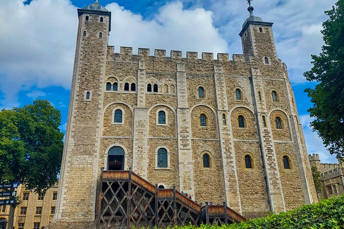 Dark History of London Tour - Exploring the Citys Eerie Past