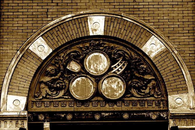 Darkside of Brewing Tour: Tales of Cincinnatis Haunted and Gruesome Past - Darkside Delights: The Taste of History