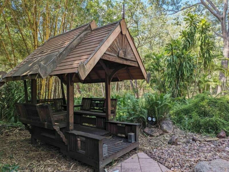 Darwin: Tropical Gardens, Outback Gourmet Meal & Sightseeing - Who Should Book This Tour?