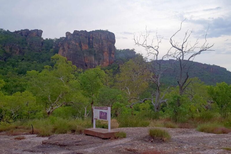 Darwin:2 Day Tropical Summer Kakadu and Litchfield Immersion - Cultural Immersion at Warradjan