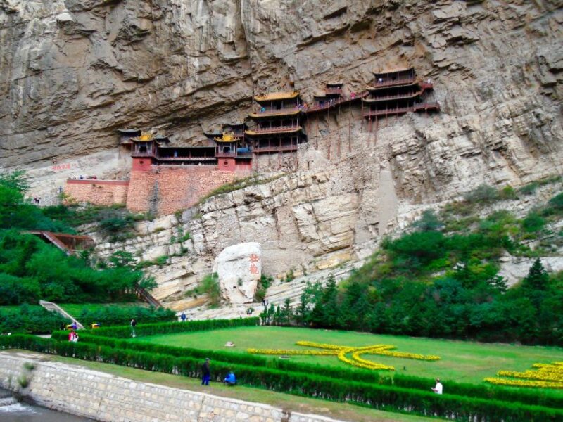 Datong: Temples and Grottoes Private Full–Day Tour - Hanging Temple Exploration