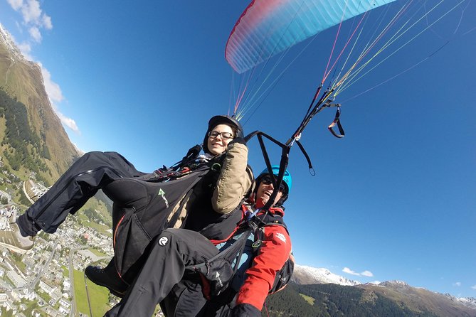 Davos Absolutely Free Flying Paragliding Tandem Flight 1000 Meters High - Optional Souvenir Photo Purchase