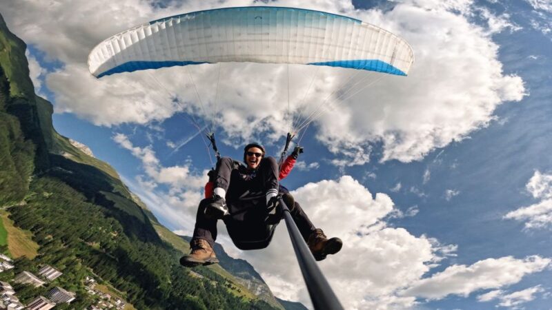 Davos: Pure Adrenaline Paragliding - Guided by Seasoned Pilots