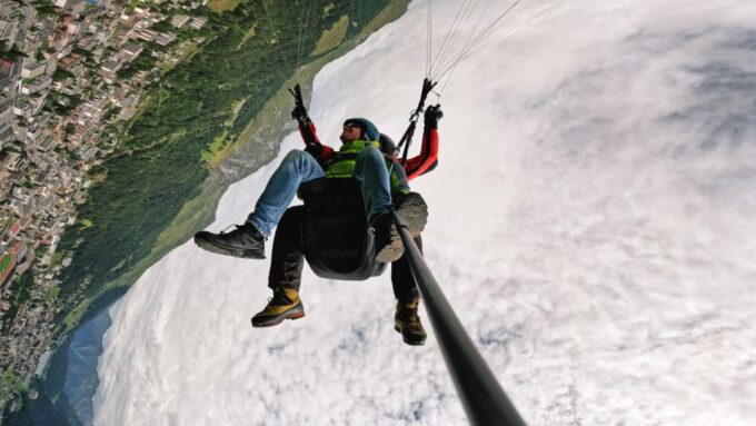Davos: Pure Adrenaline Paragliding - Captivating Rollercoaster Ride