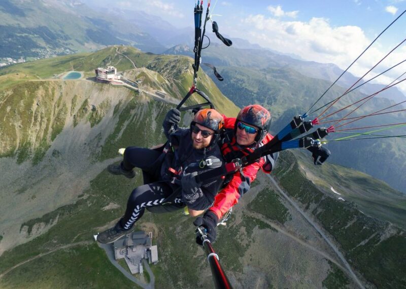 Davos: Tandem Paragliding Flight - Meeting the Pilot and Preparation