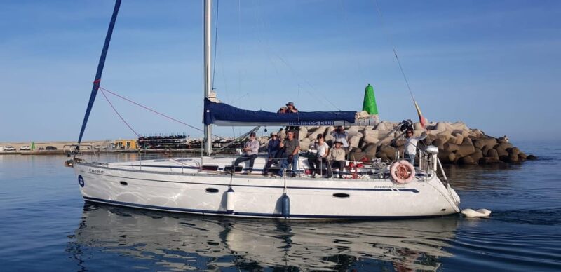 Day Charter Benalmadena: Views of the City in a Sailboat. - Tour Leadership