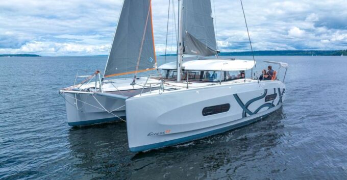 Day Cruise From Heraklion With Catamaran & Transfer Service - Onboard Experiences