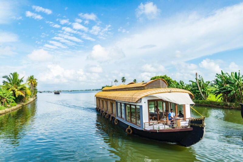 Day Cruise Tour in Alleppey From Kochi With Lunch - Itinerary Details