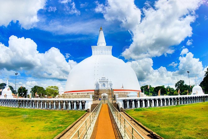 Day Excursions To UNESCO City ANURADHAPURA From Colombo - Key Points