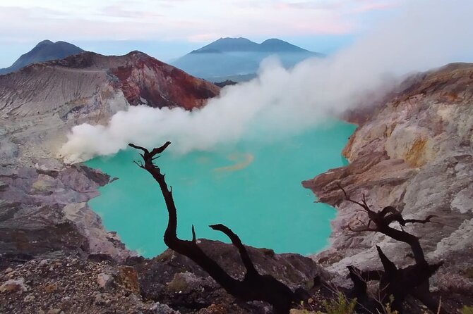 Day Hike Mount Ijen Mid Night Blue Fire Guided Tour - Meeting and Pickup Information