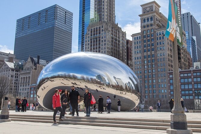 Day in Chicago Private Food and Architecture 5 Hour Walking Tour - Getting to Know Your Local Guide