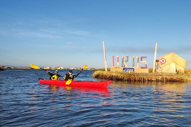 Day Kayaking at Southern Uros Islands + Local Lunch - Kayaking Introduction and Lessons