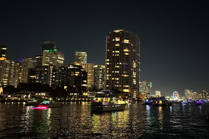 Day /Night Celebration! FREE Jet Ski or 1 Hr (Restroom/Kitchen/Ac - Water Activities