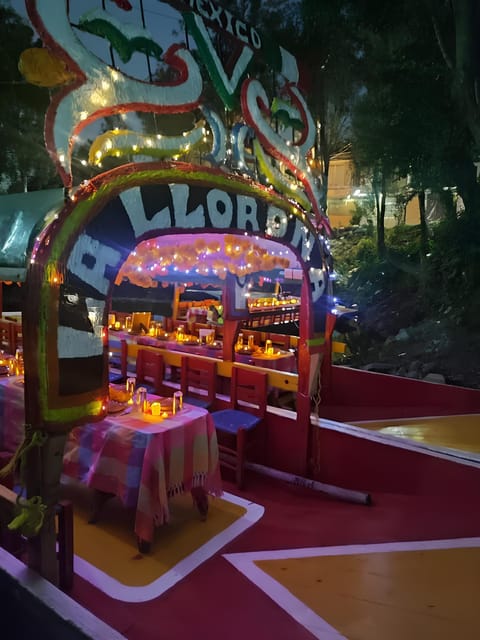 Day of the Dead in Mexico City: Mexican Dinner and Fiesta in Xochimilco - Key Points