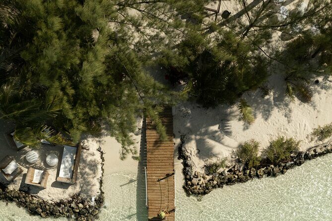 Day on a private island in Bora Bora - alone in the world - Introduction