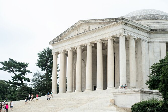 Day or Night Grand Tour of Washington DC With Photo Stops - Wheelchair and Stroller Accessibility