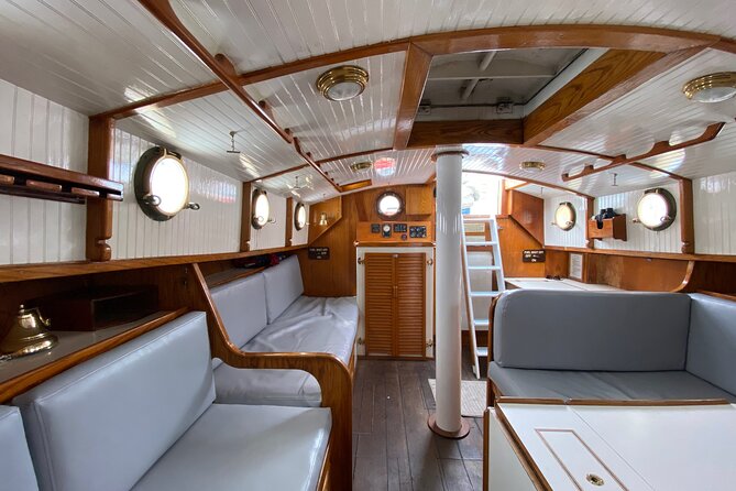 Day Sail From Traverse City With Food, Wine, & Cocktails - Meeting Point and Pickup