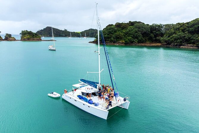 Day Sailing Catamaran Charter With Island Stop and Lunch - Reviews and Ratings