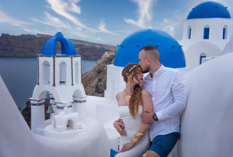 Day: Santorini Professional Photoshoot With Edited Photos - Booking and Cancellation Policy
