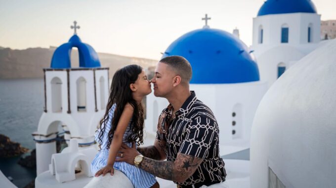 Day: Santorini Professional Photoshoot With Edited Photos - Package Options and Pricing