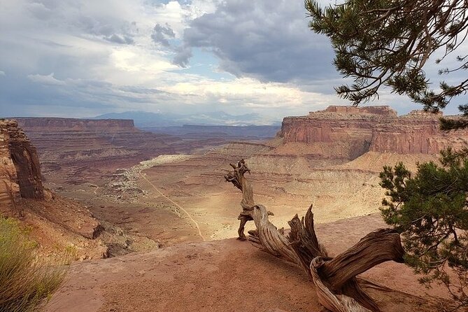 Day Tour Arches and Canyonlands National Park in Utah - Transitioning Between the Parks