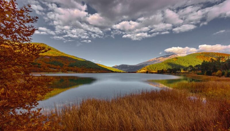 Day Tour for Wine Tasting and Hiking in Lake Doxa - Pickup Locations and Transportation