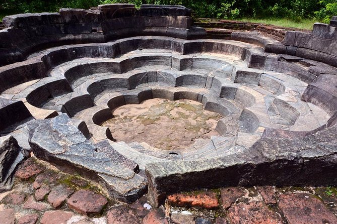 Day Tour From Dambulla to Sigiriya or Pidurangala & Polonnaruwa - Highlights of Polonnaruwa