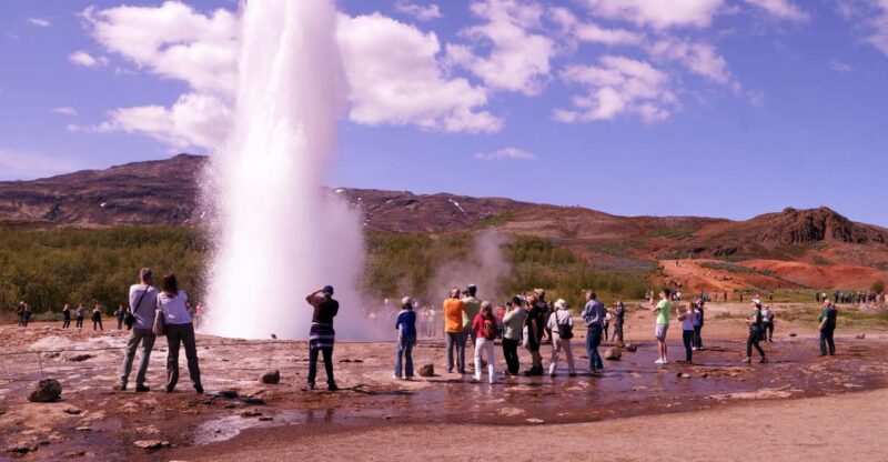 Day Tour From Reykjavik, Kef, Hveragerði, Selfoss or Hella - Coffee, Tea, and Icelandic Treat