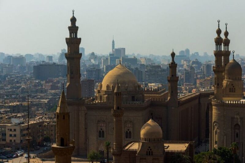 Day Tour Great Pyramids and Sphinx Egyptian Museum Bazzar - Key Points