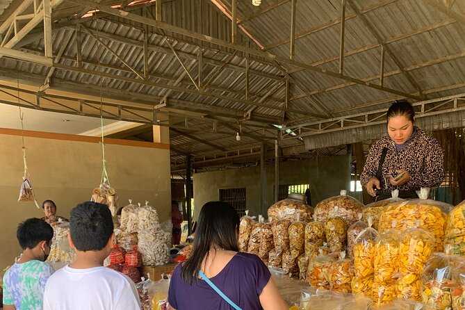 Day Tour In Phnom Penh With Bophany - Royal Palace