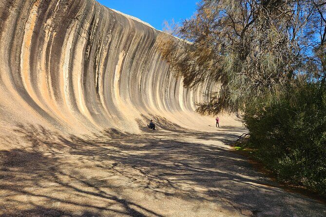 Day Tour in Wave Rock and Mulka's Cave - An In-Depth Look at the Wave Rock and Mulka’s Cave Tour