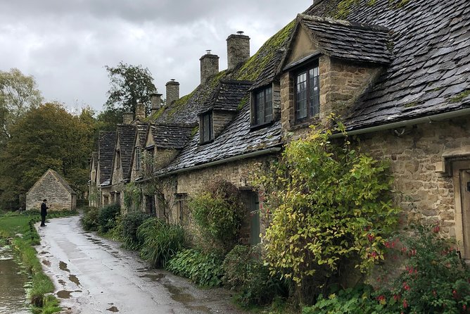 Day Tour of Cotswolds and Oxford By Private Executive Car - Accessibility and Participation