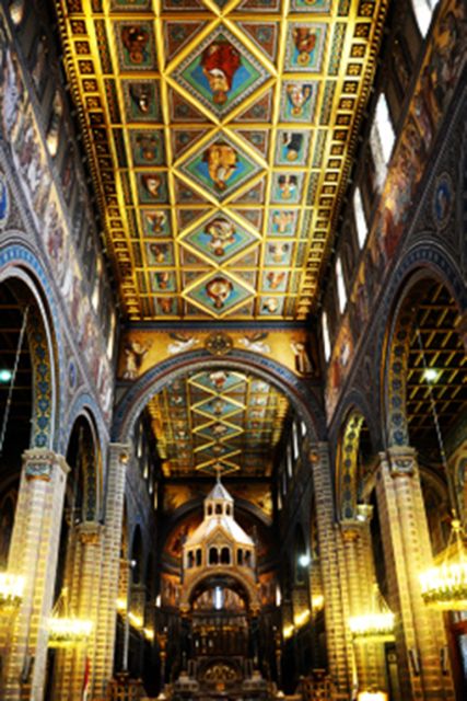 Day Tour of Pécs and Siklós With Villány Wine Tasting - Itinerary Highlights